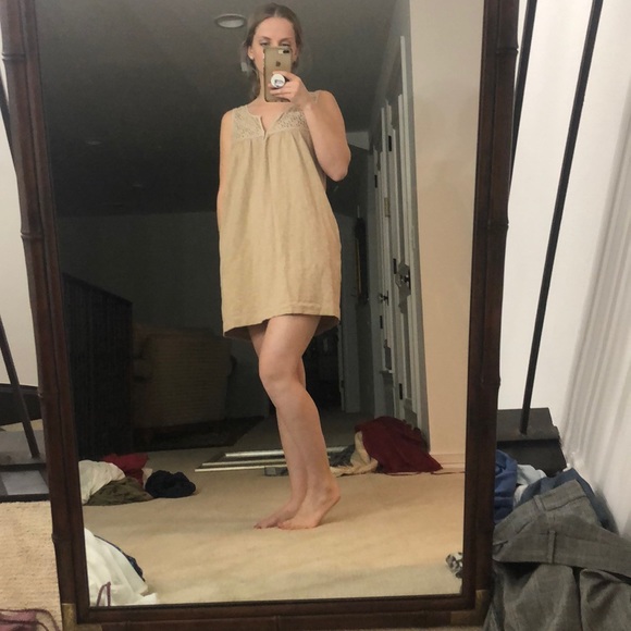 simple dress - Picture 3 of 3